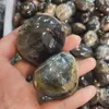 장식용 물체 인형 2pcs Crystal Palmstone 자연 검은 월간 석영 쿼츠 손바닥 석재 치유 달 걱정 석식
