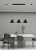 Lampade a sospensione moderne Nero Bianco Isola della cucina Soggiorno Sala da pranzo Bar Decorazioni per la casa Apparecchio di illuminazione a sospensione per interni a LED E14