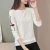 Pulls pour femmes coréen mince pull pull femmes 2022 automne hiver broderie florale tricoté pull femme tricots vêtements gris WhiteWo