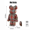 BearBricks Net Red gewelddadige liefdesbeermodel Mini -bakstenen met licht MOC Leuke camouflage beer bouwstenen speelgoed voor kinderen geschenken G220524