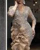 Plus Size Gold Sequins sjöjungfrun Prom -klänningar Eleganta långa ärmar Kvällsklänningar 2022 av axelkvinnor Högdelad formell klänning