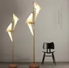 Lampade da terra Art Déco Bird Paper Lamp Camera da letto Studio Soggiorno Stand Origami Light Studio Comodino Tavolo da lettura Lampada d'oroPavimento