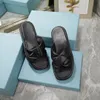 Fashion Cross Leather Stems Kvinnor kalvskinn sandaler sommar svart vit tjock sula öppen tå glider med original låda och etikettstorlek 35-40