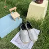 2022 Kadın Espadrilles Bayanlar Ayakkabı Lüks Kristal Fisherman Yüksek Kaliteli Moda Gerçek Orijinal Deri Loafers Slip-On Platform Marka Daireler Tasarımcı Elbise Ayakkabı T22