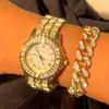 Wristwatches Luxury Women Watch Watch Bracelet Gold Silver Full Rhinestone Ladies Quartz Fashion 2pcs مجموعة Crystal Clock HomeWatches