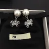 Girls Sweet Pearl Crystal Pendant Pendant Orecchini M Brand Shining Bowknot Carino orecchio anelli gioielli per scatola di nozze Imballaggio
