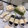 Toppkvalitetsdesigners kvinnor Flat Slides Mens Fashion Platform Sandaler Straps Affia Effect Fabric Slipper Summer Casual Sopers Summer Beach Shoes With Box No380