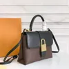 M44080 Locky BB ombro de ombro Classic Lady Crossbody Designers Tote Fashion Leather Women Bolsas Bolsas de trava de cadeado M44141