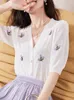 Floral Embroidery Ladies T-Shirt V-Neck Summer Puff Sleeve Buttons Streetwear Dames Sweet Slim T-shirt Tops B-190 220511