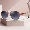 Óculos sol polarizado feminino, óculos vintage de metal oco uv400