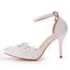 Sandali da donna in pizzo bianco con strass perlati Sandali con tacco alto sottili Décolleté estivi Scarpe da sposa con vestito da festa