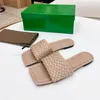 Sandalen Beroemde Ontwerper Vrouwen Slides Platte Hak Sandles Voor Vrouw Echt Leer Effen Zomer Luxe Schoen Slipper Rubberen Zool Schoenen Met Doos