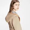 2022 Nuova primavera e autunno a scacchiera di lana misto lana da donna doppia usura vita dimagrante cappotto con cappuccio stampato tendenza trench