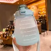Garrafa de água de meninas bonitos com adesivos palha grande copo de barriga 1500ml esportes para jarro crianças feminina chaleira cinta 220329