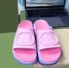 2022 luxe femmes sandales semelle épaisse chaussures de plage Designer pantoufles Macaron couleur correspondant fête plage voyage rose talon hauteur 4-5CM bon