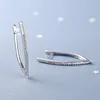 Hoop huggie sterling silver örhängen v-formad oregelbunden triangel inlagd diamant geometrisk kvinnorhoop hoophoop kirs22
