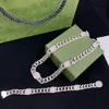 Nuovo girocollo della collana di design per lettere unisex braccialetti a catena dorata fornitura collane di fascino di alta qualità