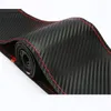 Cubiertas de volante de la marca roja fibra de carbono fibra de carbono de cuero resistente al desgaste resistente a la mano cosida a mano cosida