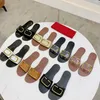 Dam Sandal Flat Tofflor V Signature Slide Desginer Flat Svart Brun Läder Slides Transparent Tofflor Flip Flop Enkel mångsidig klassiker