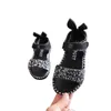 Sandal Telinga Kelinci Musim Panas Anakanak Mode Glitter Berlian Buatan Perempuan putri roma bayi datar nonslip sepatu 220611