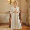 Women's Sleepwear Victorian White Night Dress Women Plus Size Nightie Sweet Long Peignoir Robe Vintage Nightgowns Court Style Princess Sleep