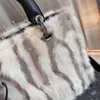 Mode luxe design unique sac à bandoulière 2021 vison velours dame sacs boîte cadeau sac à main dame