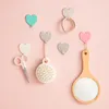 Creatieve hartvormige schattige haak opslag houder voor badkamer keuken hanger stick op muur opknoping deur kleding handdoek rekken BBBE13663