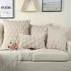 Almofada / travesseiro decorativo 1 pcs capa de almofada sofá sofá pelúcia fronha sala de estar decoração nórdica abraço hug decorativo decoração home w220412
