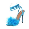 Sandali Big Size 34-43 Open Toe Blu Verde Sexy Party Tacchi da sposa Cinturino alla caviglia Croce Gladiatori da donna con piuma in pelliccia sintetica