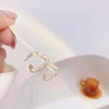 Clip-on-Ohrringe mit Schraubverschluss, trendiges Temperament, weiße Creolen, edler Luxus, minimalistisch, exquisit, personalisiert für Damen, Charm-Accessoires, Schmuck