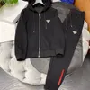 Herrspårsdräkter Designer Man Jackets Set Tracksuit Hoodie Jumpers Suits Mens Tracksuit Terry Spring Autumn Outwears Coat Two Pieces Set M-5XL QDE1