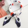 Schal Frauen Mode Schals Casual Druck Kleinen Hals Büro Dame Haar Band Foulard Hand Kopftuch Weibliche Bandana Schal