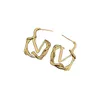 Brincos femininos muito fofos Luxo 18 K Gold Lady hoop Ear Studs Top Designer acessórios de joias Brincos elegantes em forma de coração com caixa de presente saco de pó