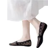 Носки чулочно -носочные лодки женский хлопковой пота в атакующий силиконовый не скользкий каблук Тонкие клетчатые кружевные носки