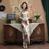 Roupas étnicas Verão Summer Retro estilo chinês Seda feminina Cheongsam Flor Comuter Longo e elegante traje de etiqueta cetim Modern qipaoethni