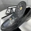 Lente 2022 nieuwe kleine geur wind sandalen Loafers Diamond Lattice een voetpedaal mode veelzijdige metalen gesp