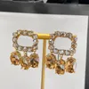 Boucles d'oreilles de créateur Dangles Boucles d'oreilles à breloques en or pour femme Boucles d'oreilles en forme de diamant Fourniture de bijoux de mode