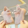 Kinderen die ademende mesh gebreide sneakers voor jongensmeisjes op zachte anti slip peuter kinderen sportschoenen maat 21-32