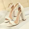 2022 Classic luxury women's work dress shoes summer fashion simple 9.5cm thick high heels sexy nightclub one line Ladies chunky heel sandals