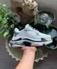 Designer Casual Shoes Triple s Platform Sneakers män kvinnor 17FW Lyx klar sula Svart Vit Grå Royal Neon Oreo Trainers Jogging Promenad Mode