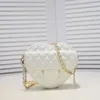 Bolsa Bolsa Bolsa Cadeias Cruz Cross Body Mini Heart Love Bags de ombro Genuíno Letras Doubres Hasp Hasp Diamond Lattice S