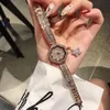 Avanadores de pulso Ultra Thin Women Bracelet Watches Luxury Full Crystals Fashion Moda Assista Rhinestone Flower Tassel Wrist Romântico Casowristwa