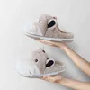 Kvinnlig toffel med Super Soft Cartoon Cow Platform Furry inomhus Plush Winter Room Shoes Designer Women Luxury Animal Fur 2022 G220730