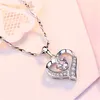 Collier en forme de cœur pour femme, chaîne de clavicule rotative, pendentif, créatif, mode, accessoires uniques, colliers en diamant