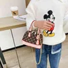 Luxury Kids Girls Fashion Handbag Pu Leather Purse Chain Shell Bag Brand Crossbody Fanny Pack Axel Väskor Messenger Påsar Princes302K