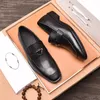 Designer-MD szpilki męskie buty ślubne Coiffeur męskie eleganckie włoskie marki buty ze skóry lakierowanej męskie formalne Sepatu Slip On Pria 1