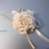 Dekorativa Blommor Kransar Tjej Brud Bridesmaid Bröllopshandtag Blomma Corsage Party Prom Champagne Elfenben Hand Wed Decor Tillbehör