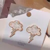 Dangle Chandelier Nouveau Coréen Japon Élégant Mignon Coquille Fleur Perle Boucles D'oreilles Pour Les Femmes Délicat Brillant Strass Boucles D'oreilles Bijoux