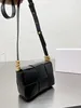 Luxurys designers tofu bag 2022 new one shoulder messenger women's bag light luxury celebrity bag chain small square handbag