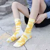 2022 Yeni Tie Boya Çorapları Kadınlar Uzun Tüp Spor Trend Ins Erkek Çoraplar Saf Pamuk Çift Orta Tüp Kanca 3B